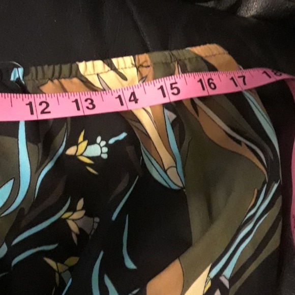 Pretty Floral Print Skirt, size L - Picture 5 of 6